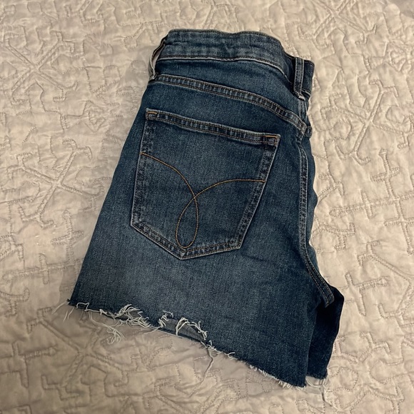 CK Jean shorts - Picture 4 of 5